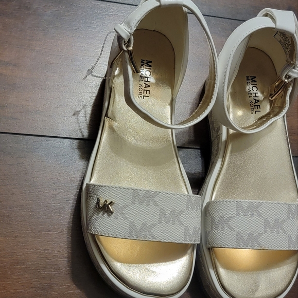 Michael Kors Youth Girls Sandals - Picture 3 of 6
